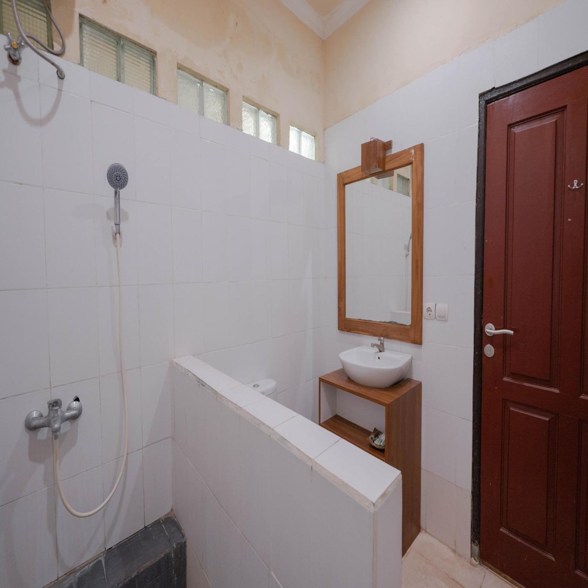 Urbanview My Home One Gili Trawangan Exterior foto